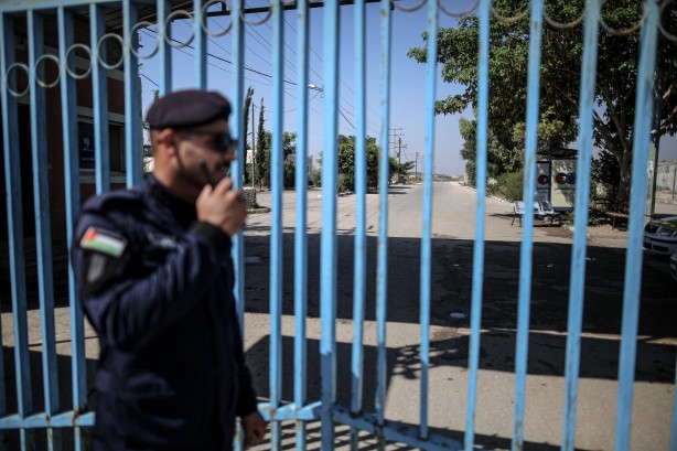 Foto - İsrail, Gazze'ye açılan Erez sınır kapısını geçişlere kapattı