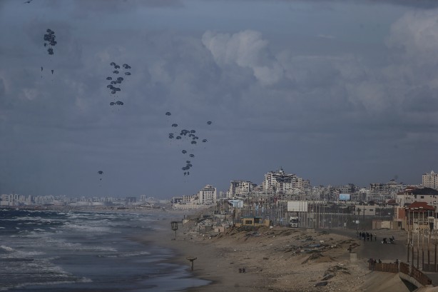 Foto - İsrail ile bombalayıp Ürdün ile yardım yolladılar! ABD'den tarihi iki yüzlülük