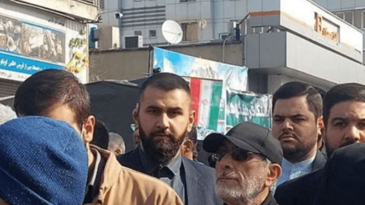 Foto - İsrail İran savaşı sürerken fotoğrafı öldürülenler listesine asıldı! Dünya tam anlamıyla şokta