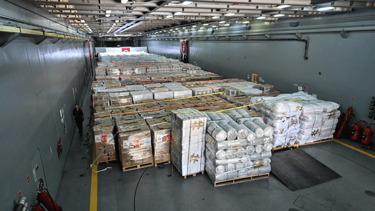 Foto - İsrail kılını kıpırdatamadı! Türk savaş gemileri TCG Sancaktar ve TCG Bayraktar Lübnan'da 