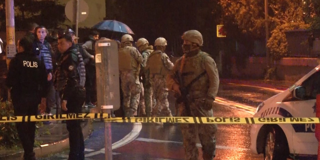 Foto - İsrail Konsolosluğu önünde hareketli dakikalar: Pompalı tüfekle ateş açtı