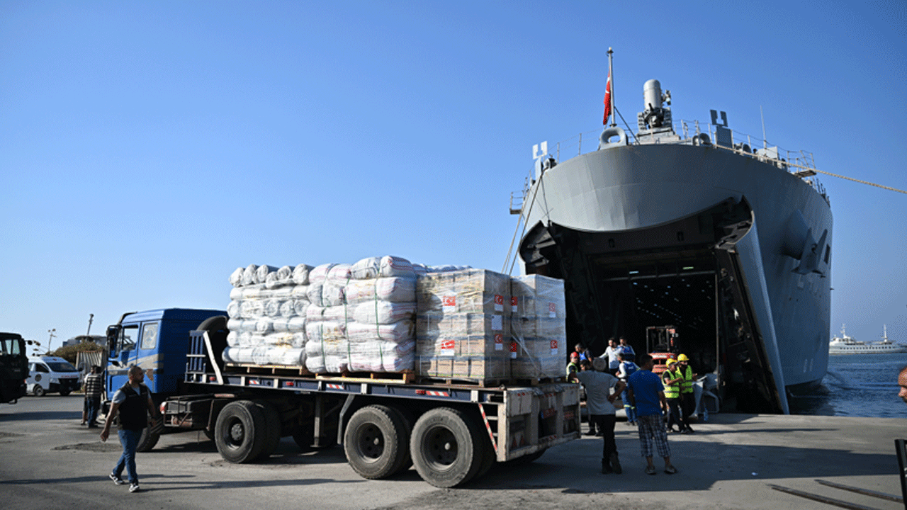 Foto - İsrail korkudan tir tir titredi! Türk savaş gemileri yola çıktı