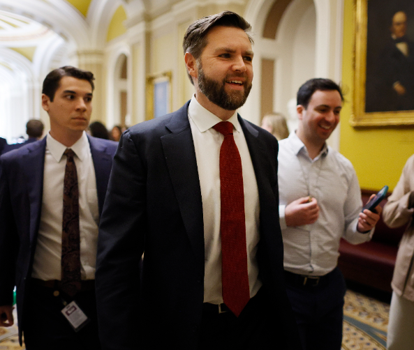 Foto - İsrail kuklası Trump’ın başkan yardımcısına bakın!