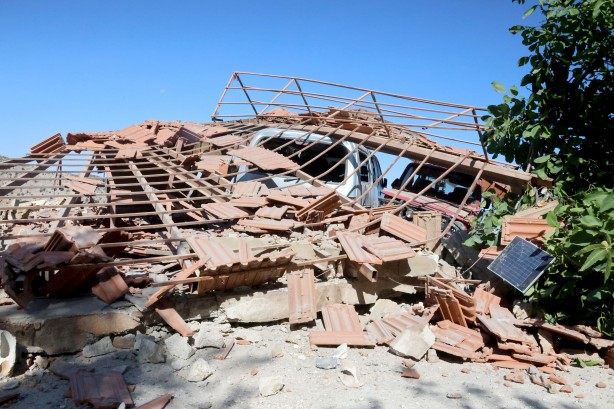 Foto - İsrail Lübnan'ı vurmuştu... O ülkeden tehdit! "Yok edici savaş başlar"