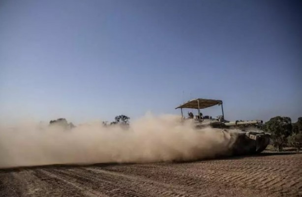 Foto - Katil İsrail ordusu Gazze'nin orta kesimininden çekildi! Zırhlı araçlar görüntülendi