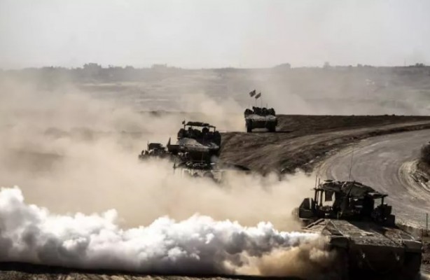 Foto - Katil İsrail ordusu Gazze'nin orta kesimininden çekildi! Zırhlı araçlar görüntülendi