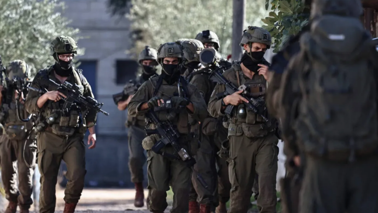 İsrail ordusu, Suriye'nin Beyt Cin kentinde operasyon düzenledi. İslami grubuna aranan üyeleri yakalandı