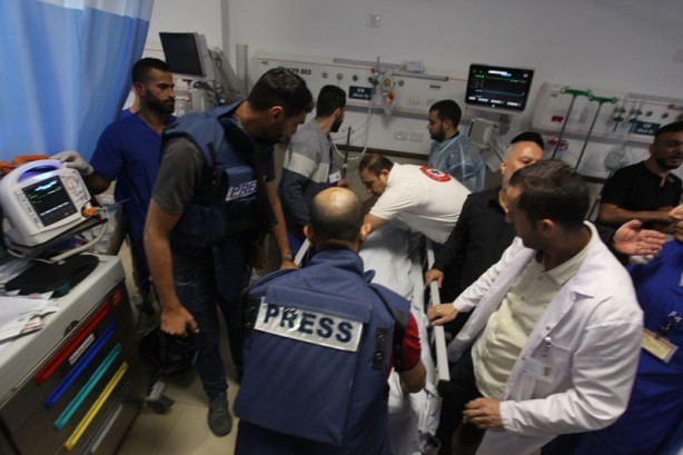 Foto - İsrail, televizyon kanalı muhabirini katletti! Tüm dünya tepki gösterdi