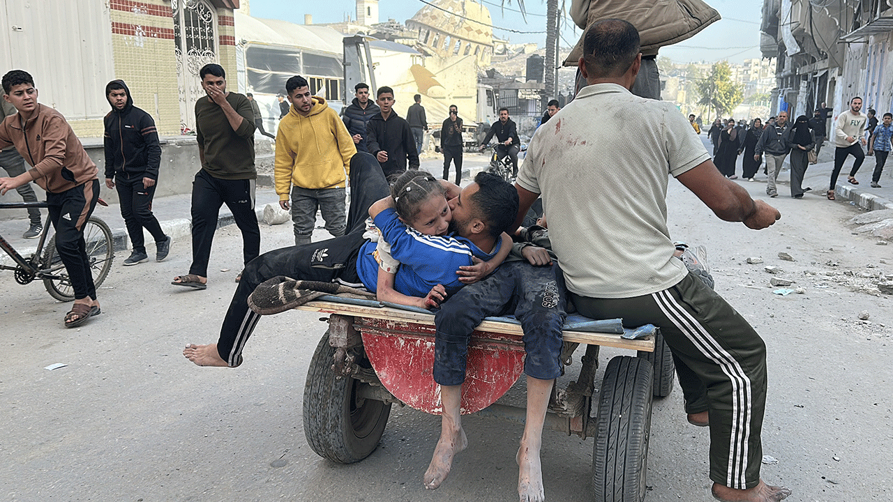 Foto - İsrail terörü durmuyor! Okula düzenlenen saldırıda19 Filistinli şehit oldu