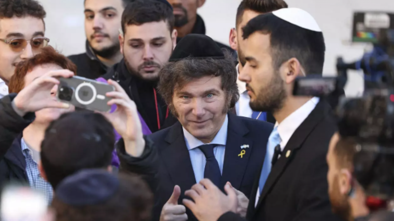 Foto - İsrail yalakası başkan hüsrana uğradı! Arjantin halkı öyle bir tokat attı ki?