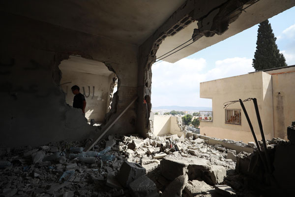 Foto - Filistinli Raad Hazem'in evini yıktılar