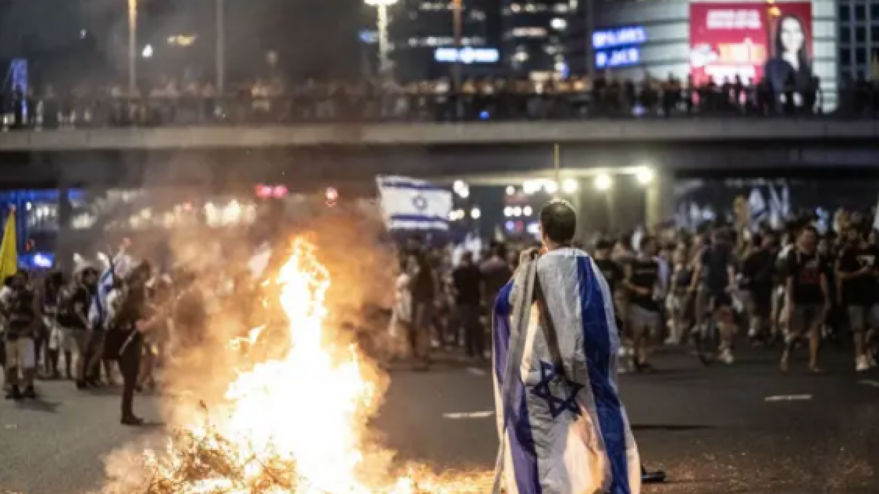 Foto - İsrail'de hayat durdu! 32 kişi gözaltında Çanlar Netanyahu için çalıyor