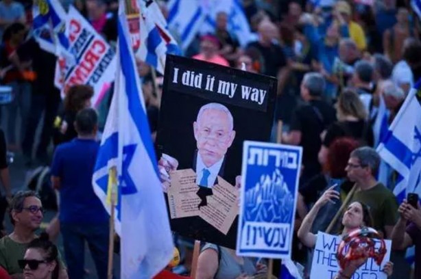 Foto - İsrail'de katil Netanyahu'ya öfke seli
