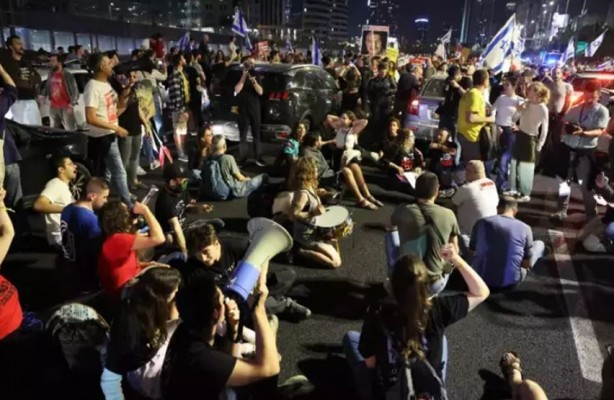 Foto - İsrail’de katil Netanyahu’ya öfke seli