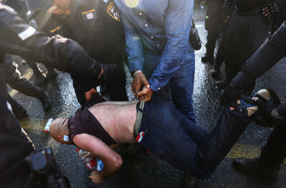 Foto - İsrail'de polis göstericilere orantısız şiddet uyguladı