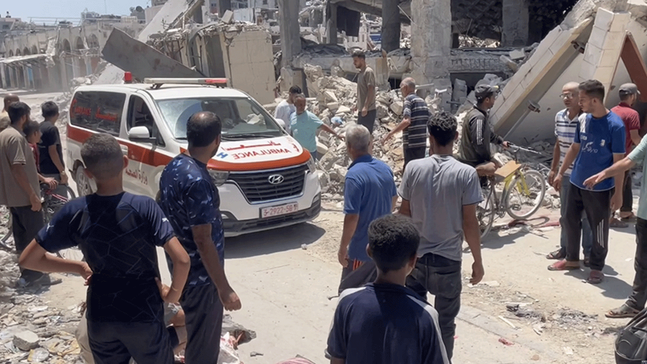 Foto - İsrail'den kalleş saldırı! Şehit oldular