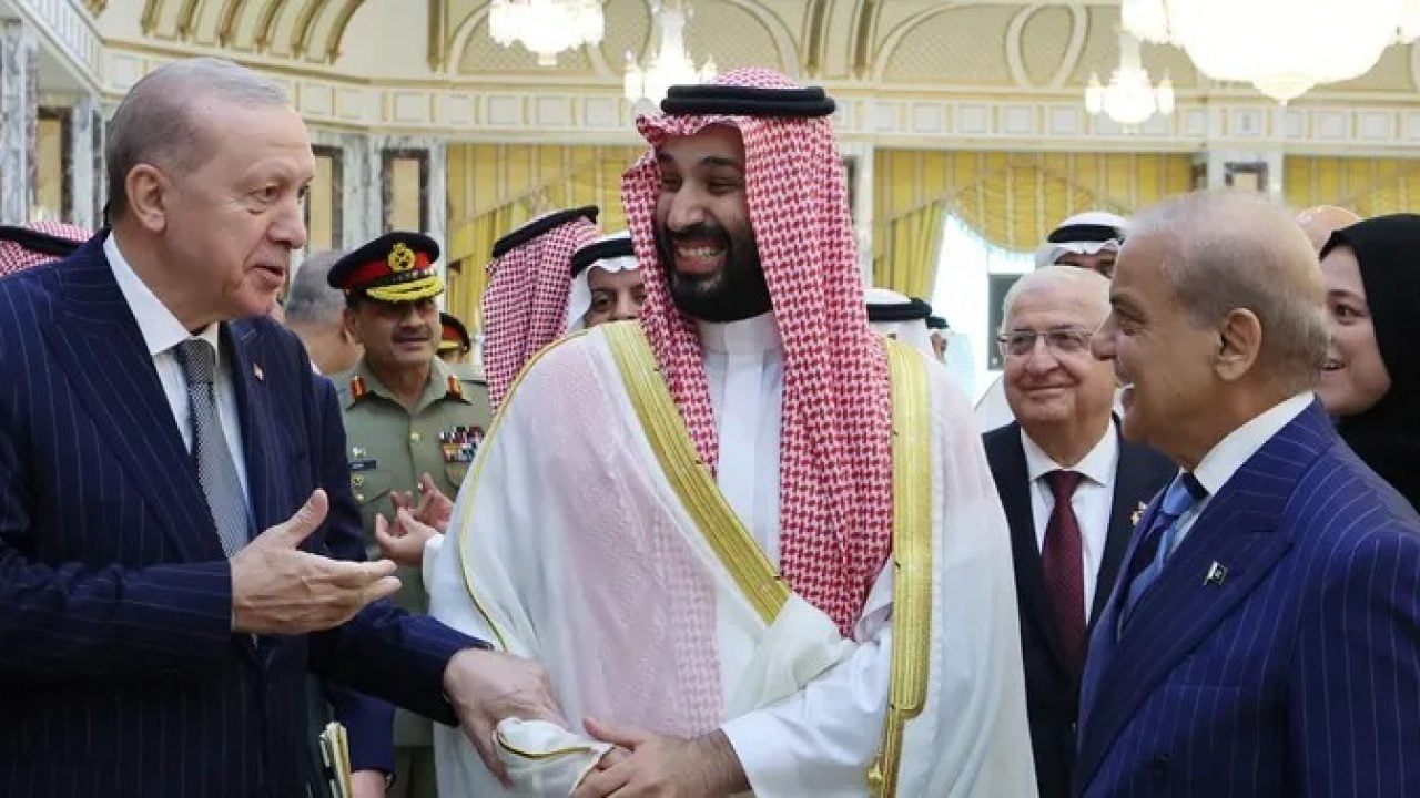 Foto - İsrail'in büyük tuzağını açıklayıp duyurdu: Mekke İttifakı Arz-ı Mevud’un panzehri!