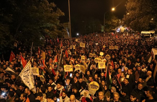 Foto - İsrail’in Filistin’deki hastane saldırısının ardından Berna Laçin’den insanlık dışı paylaşım