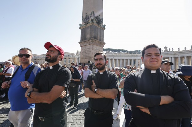 Foto - İsrail'in katliamlarına uyuyan Papa Filistin saldırıya geçince uyandı!