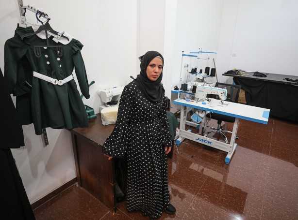 Foto - İsrail'in saldırılarında bacağını kaybeden Filistinli kadın hayat mücadelesini sürdürüyor