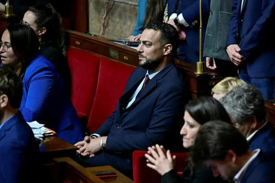 Foto - İsrail’in uşakları Filistin bayrağı açan milletvekiline bakın ne yaptı?