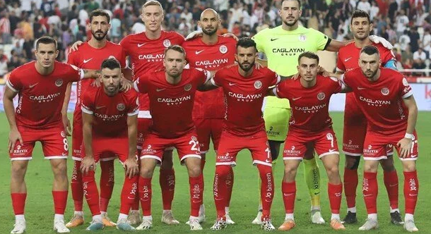 Foto - İsrailli futbolcular yine yaptı yapacağını! Böylesi az görülür: Adamlar resmen başkaldırdı!