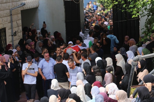 Foto - İsrailli teröristler katletti! Filistinli çocuk son yolculuğuna uğurlandı