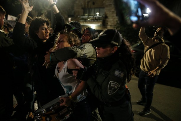 Foto - İsrailliler ateşkes için sokaklara indi