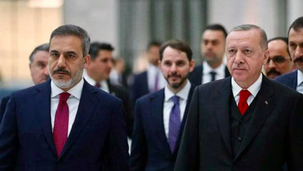 Foto - İsrailliler Hakan Fidan'ın masasındaki en önemli konuyu dünyaya duyurdu: Çok güçlü bir adam