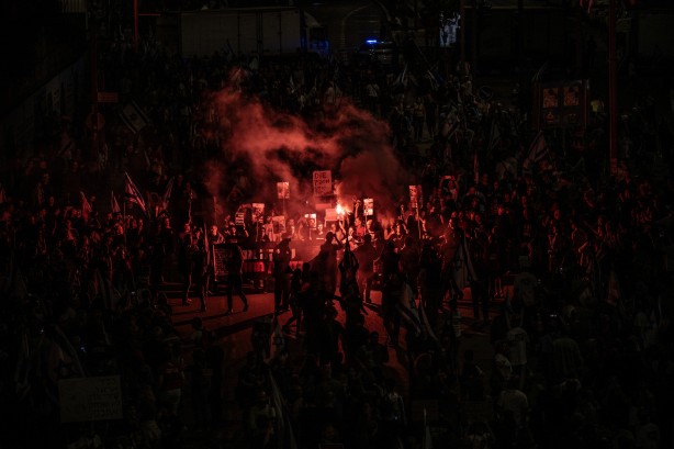 Foto - İsrailliler Netanyahu'ya karşı ayaklandı! Katil Netanyahu'ya protesto şoku