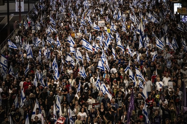 Foto - İsrailliler Netanyahu'ya karşı ayaklandı! Katil Netanyahu'ya protesto şoku