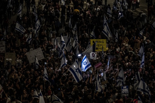 Foto - İsrailliler Netanyahu'ya karşı ayaklandı! Katil Netanyahu'ya protesto şoku