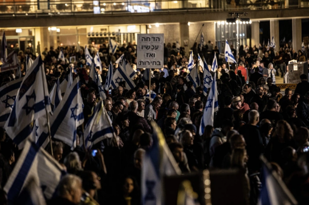 Foto - İsrailliler sokağa döküldü: "Netanyahu hayatımızdan çık"