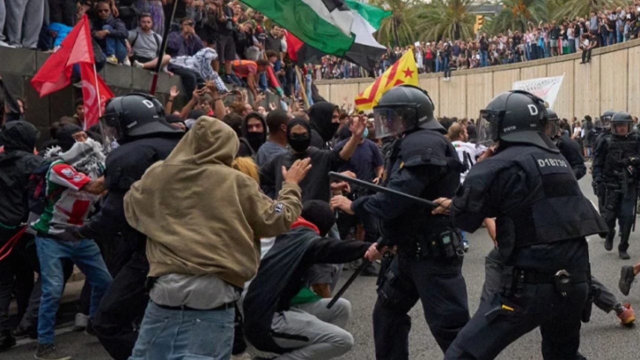 Foto - Issız İsrail! Demir kubbesinin içine mahkum oldu! Dünyanın dört bir yanından lanet yağıyor
