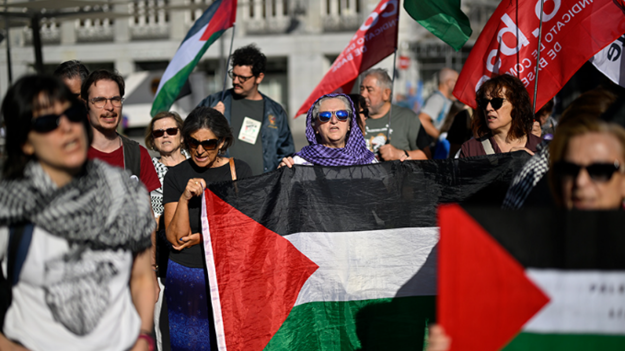 Foto - Issız İsrail! Demir kubbesinin içine mahkum oldu! Dünyanın dört bir yanından lanet yağıyor