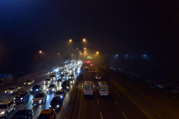 Foto - Köprü kayboldu, İstanbul sise teslim! Kartpostallık manzaralar