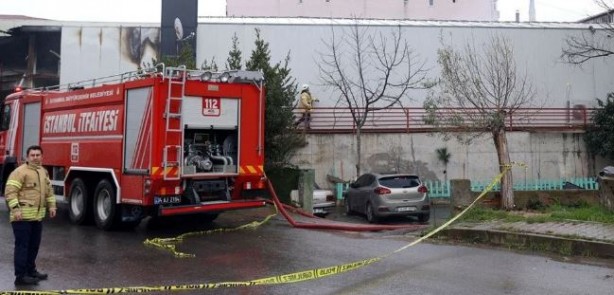 Foto - İstanbul Ataşehir’de korkutan yangın