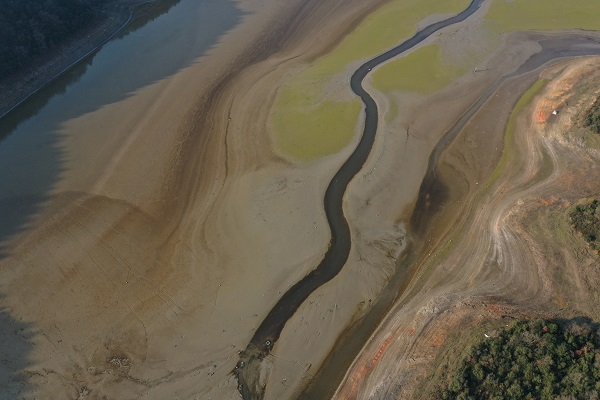 Foto - İstanbul barajları alarm veriyor! Kuraklık kapıya dayandı