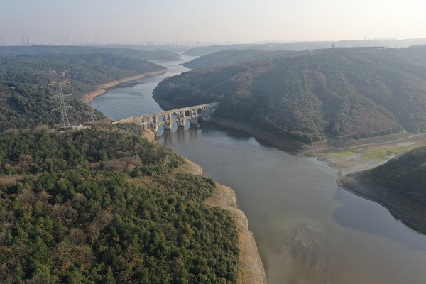 Foto - İstanbul barajları alarm veriyor! Kuraklık kapıya dayandı