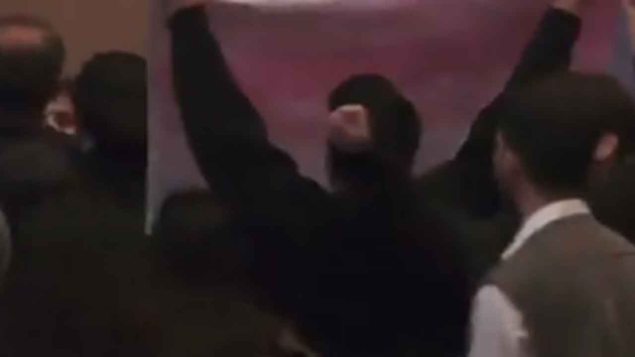Foto - İstanbul Barosu seçimlerinde skandal: Başörtüyü yasaklayanlar, LGBT’yi dayatmaya kalktı