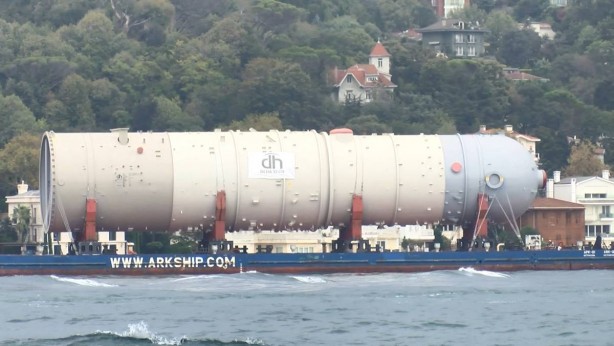 Foto - İstanbul Boğazı'nda onu görenlerin gözleri fal taşı gibi açıldı! Görenler inanamadı, gözlerini ovuşturup tekrar tekrar baktı