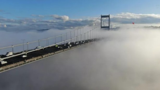 Foto - İstanbul Boğazı'nda sıra dışı anlar! Gemi geçişlerine kapatıldı