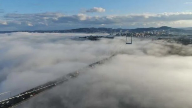 Foto - İstanbul Boğazı'nda sıra dışı anlar! Gemi geçişlerine kapatıldı