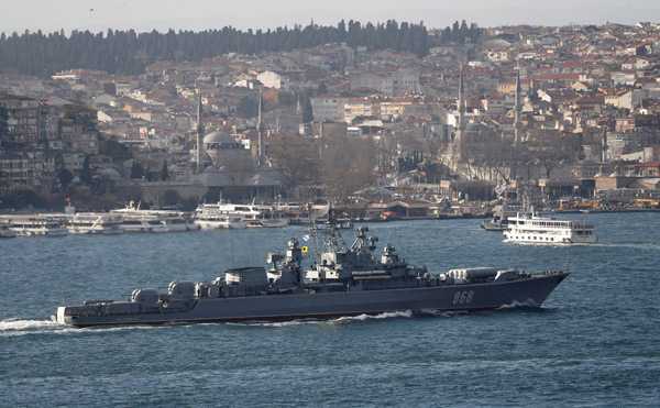 Foto - İstanbul Boğazı'ndan geçtiler
