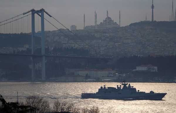 Foto - İstanbul Boğazı'ndan geçtiler