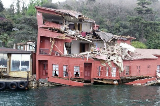 Foto - İstanbul büyük bir felaketten kurtuldu! İşte şehri tehlikeye atan gemi kazaları