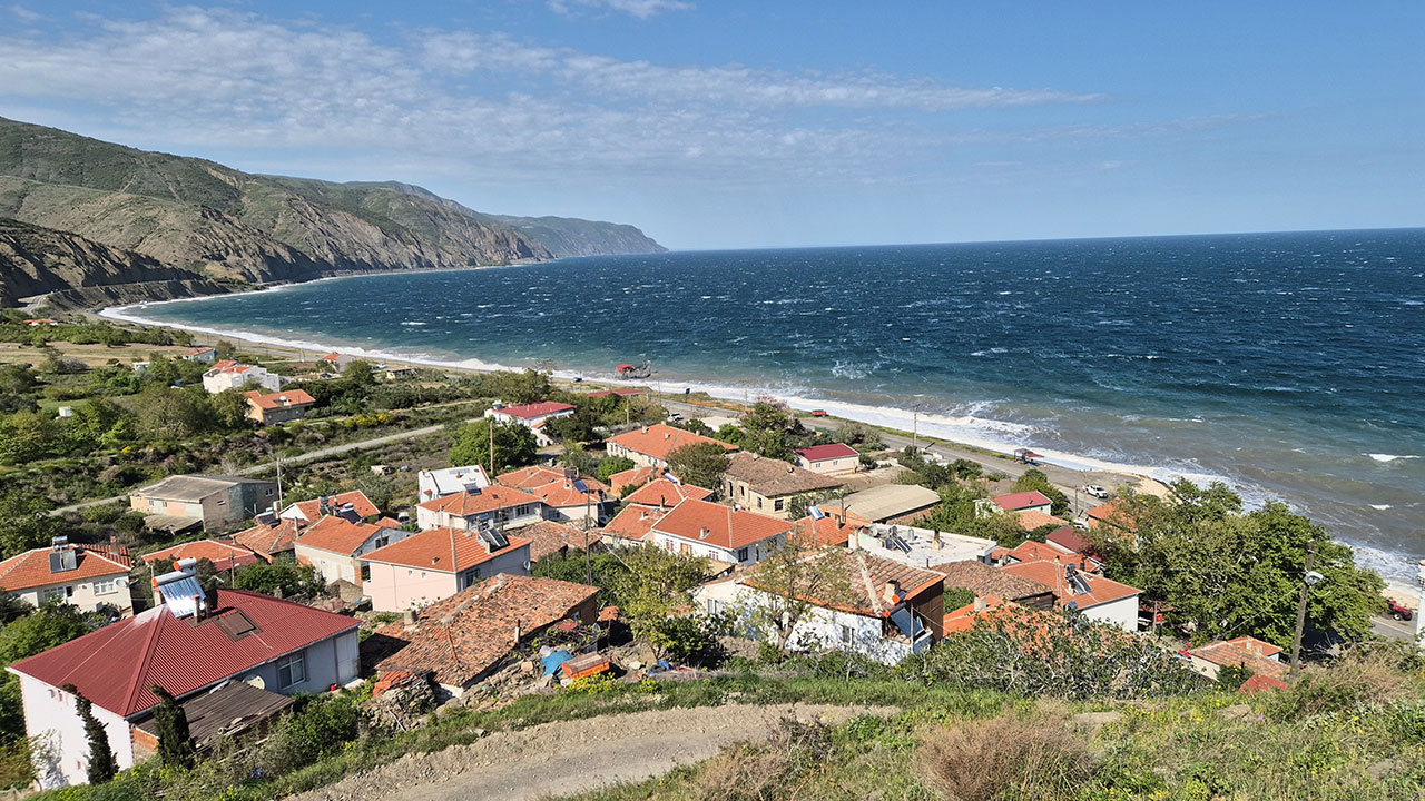 Foto - İstanbul depremi sonrası Ganos Fayının geçtiği mahallede tedirgin eden olay! Herkesi korku sardı