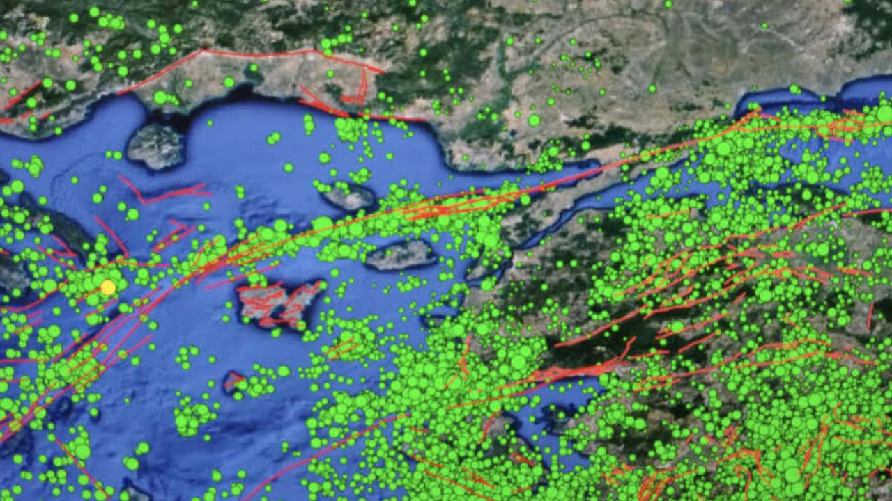 Foto - İstanbul depremi sonrası Ganos Fayının geçtiği mahallede tedirgin eden olay! Herkesi korku sardı