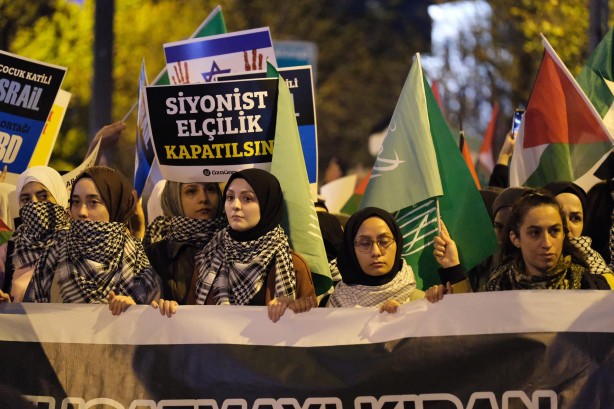 İstanbul haykırdı: 'Siyonist elçilik kapatılsın!'
