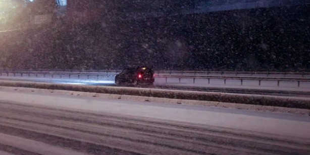 Foto - İstanbul için kritik kar uyarısı: Zorunlu olmadıkça trafiğe çıkmayın, kar yağışı etkili oluyor! AKOM hava durumu raporu